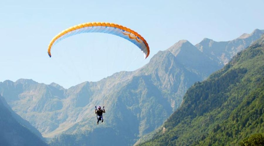 Paragliding Tour Packages in North West Delhi, Delhi, India.